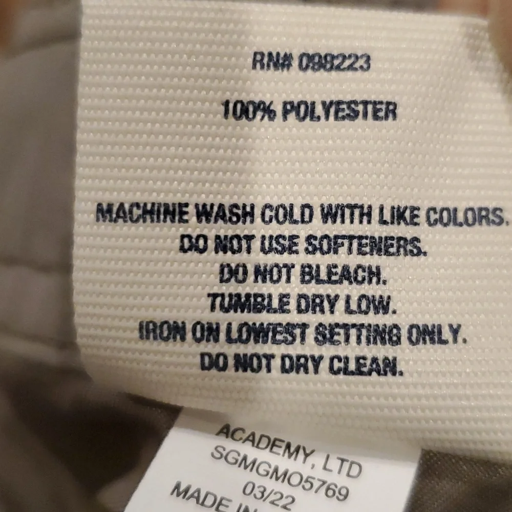 Mens Magellan light army green cargo shorts size 36 - Picture 6 of 6